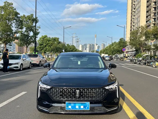 Bestune B70 — Фото автомобиля 2