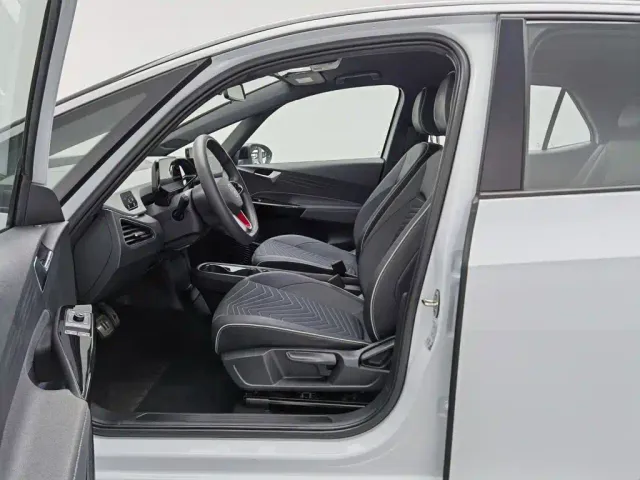 Volkswagen ID.3 — Фото автомобиля 10
