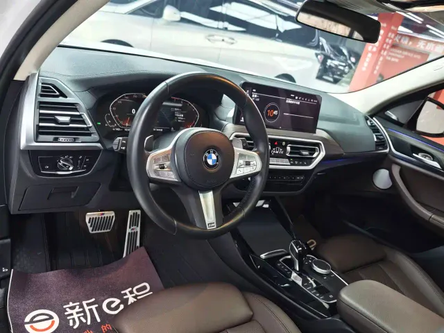 BMW X3 — Фото автомобиля 9