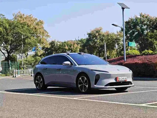 Nio ET5 Touring — Фото автомобиля 3