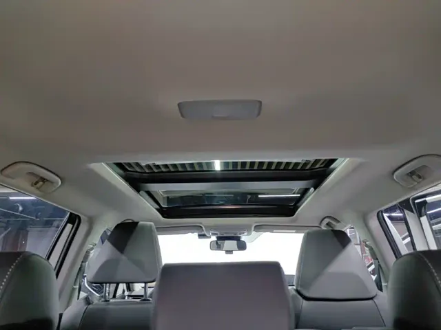 Toyota RAV4 — Фото автомобиля 17