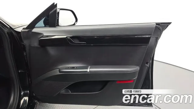Hyundai Grandeur GN7 — Фото автомобиля 13