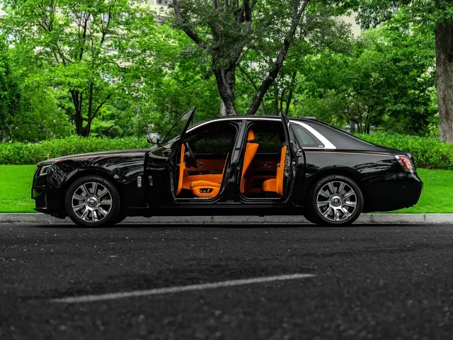 Rolls-Royce Ghost — Фото автомобиля 5