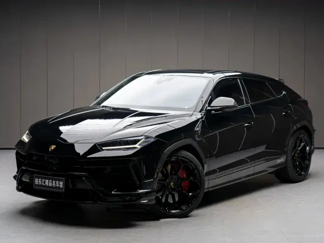 Lamborghini Urus — Фото автомобиля 2