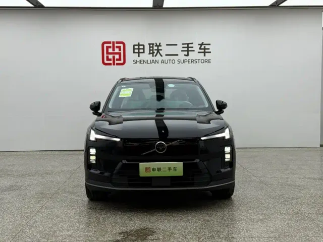 Volvo XC70 Plug-in Hybrid — Фото автомобиля 2