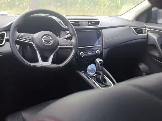 Nissan Qashqai — Фото автомобиля 12