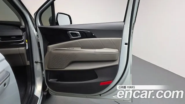 Kia Carnival — Фото автомобиля 14