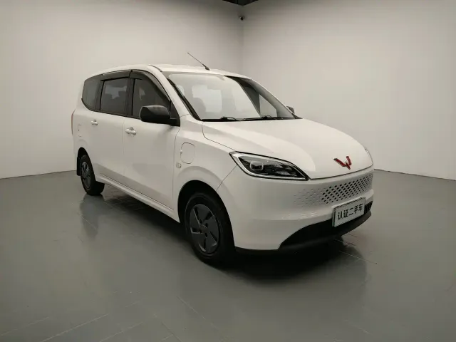 Wuling Hongguang — Фото автомобиля 3