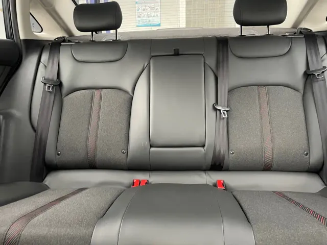 Dongfeng Yixuan MAX — Фото автомобиля 15