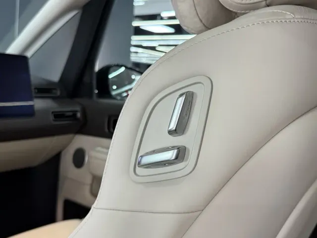 Li Auto MEGA — Фото автомобиля 17