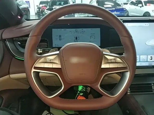 BYD Seal 07 DM-i — Фото автомобиля 10
