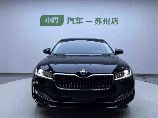 Skoda Superb — Фото автомобиля 2