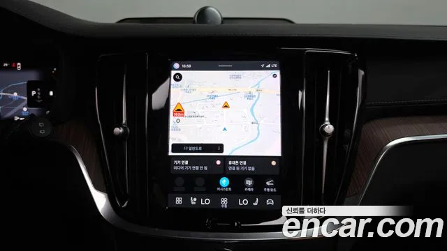 Вольво V60 V60 Cross Country 2 поколение B5 Ultimate AWD — Фото автомобиля 9