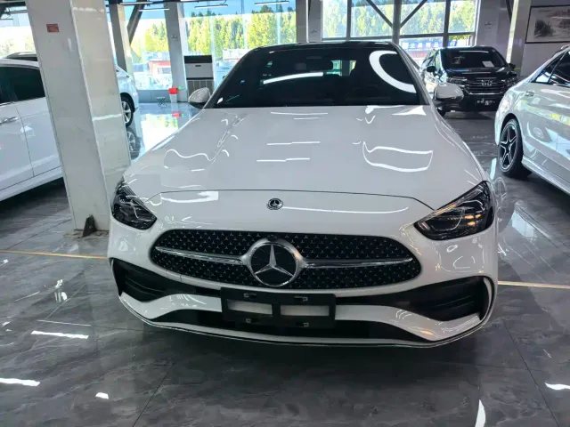 Mercedes-Benz C-Class — Фото автомобиля 2