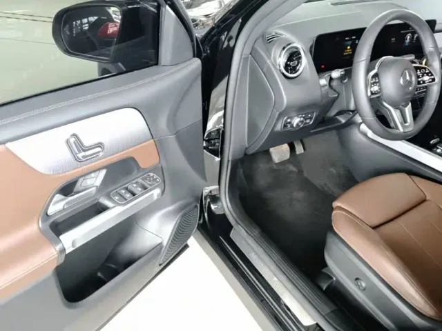 Mercedes-Benz GLB-Class — Фото автомобиля 15