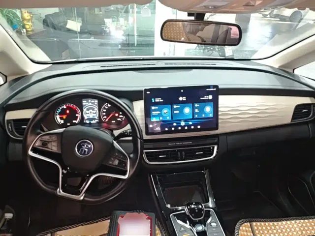 BYD Song MAX — Фото автомобиля 9