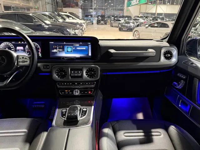 Mercedes-Benz G-Class — Фото автомобиля 25