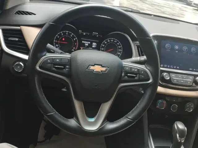 Chevrolet Monza — Фото автомобиля 6