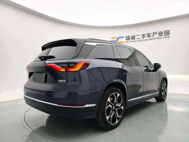 Nio ES8 — Фото автомобиля 5