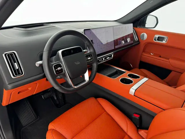 Li Auto L7 — Фото автомобиля 5