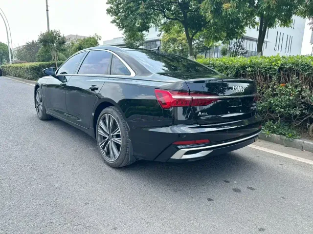 Audi A6L — Фото автомобиля 3