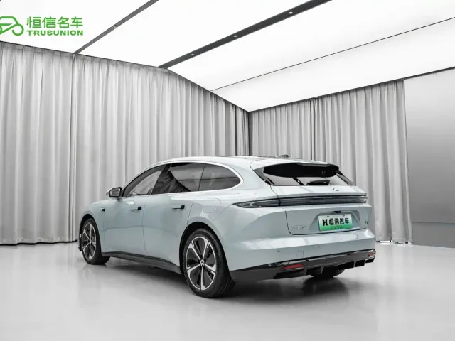 Nio ET5 Touring — Фото автомобиля 4