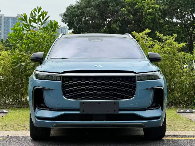 Li Auto ONE — Фото автомобиля 2