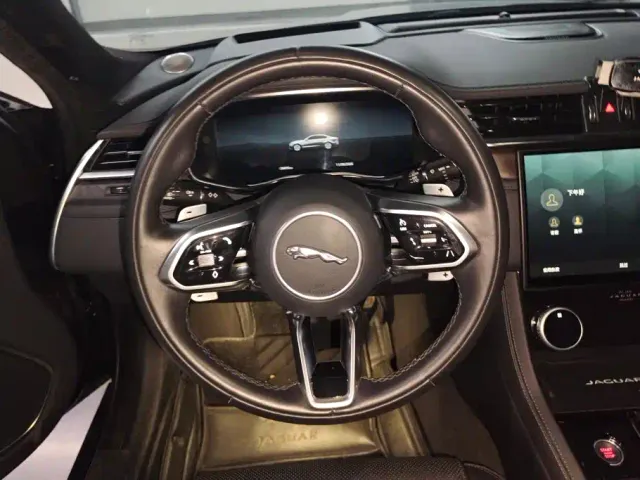 Jaguar XFL — Фото автомобиля 15