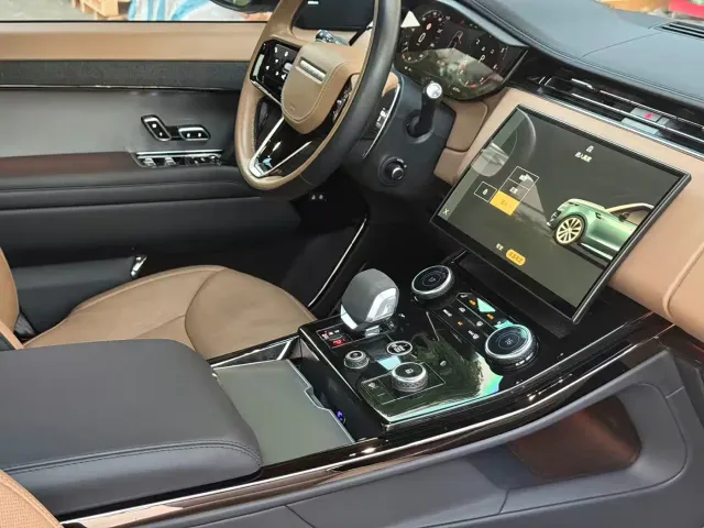 Land Rover Range Rover Sport — Фото автомобиля 7