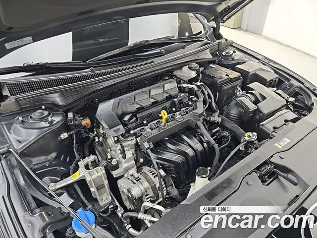 Hyundai Avante CN7 — Фото автомобиля 6