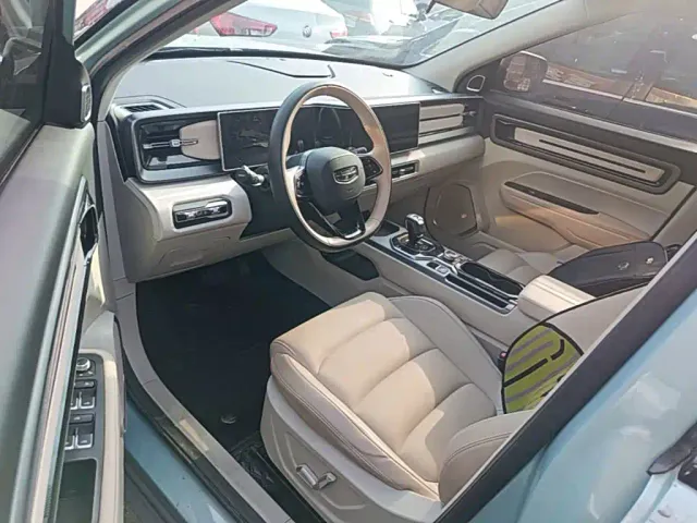 Geely ICON — Фото автомобиля 15