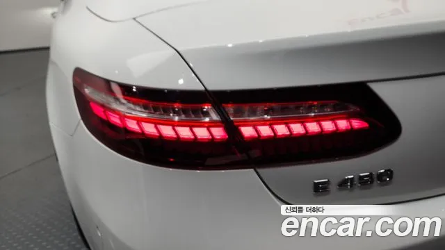Mercedes-Benz E-Class — Фото автомобиля 14