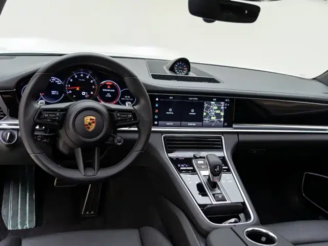Porsche Panamera — Фото автомобиля 14