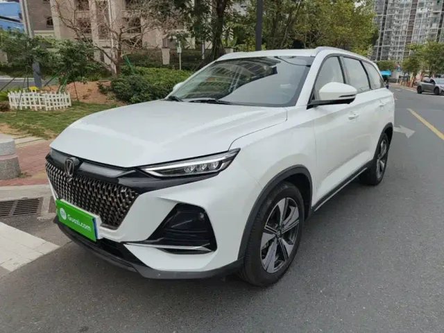 Фотография автомобиля — Changan X7 Plus