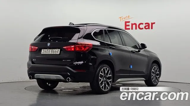 BMW X1 — Фото автомобиля 2