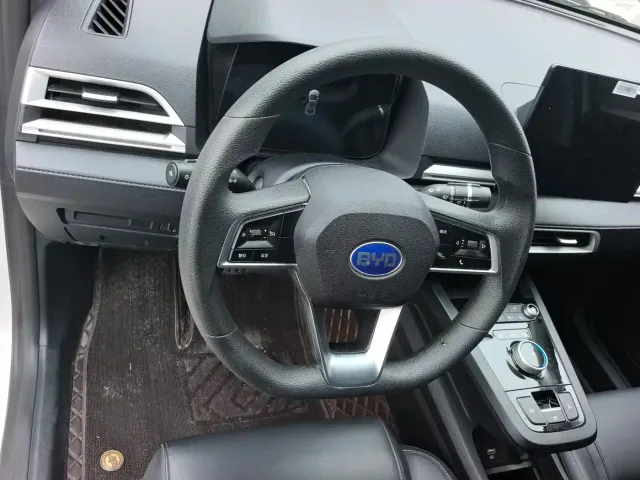 BYD e3 — Фото автомобиля 15