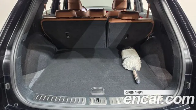 Genesis GV70 — Фото автомобиля 25