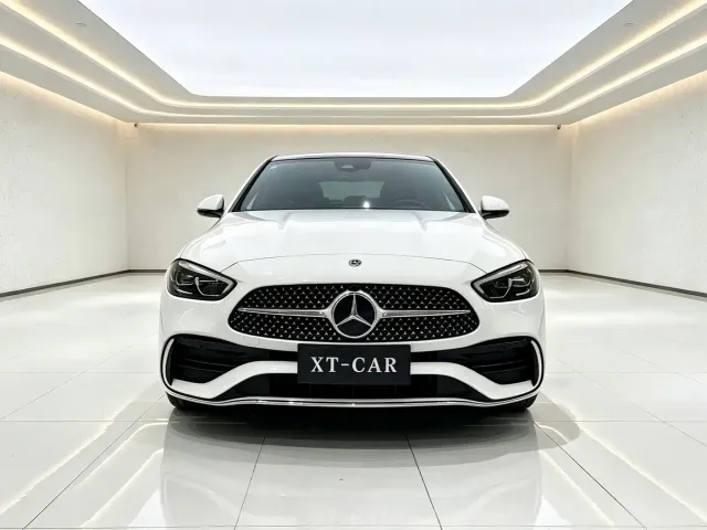 Mercedes-Benz C-Class — Фото автомобиля 2