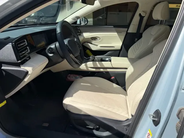 BYD Qin L — Фото автомобиля 3