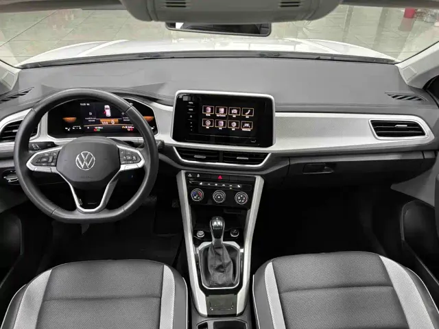 Volkswagen T-Roc — Фото автомобиля 7