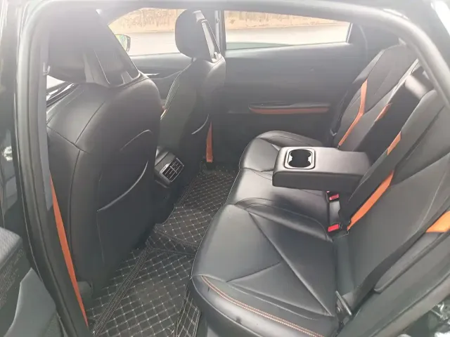 Changan Changan UNI-V 2022 1.5T Sport Edition — Фото автомобиля 7