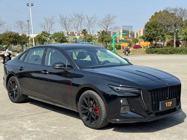 Hongqi H5 — Фото автомобиля 3