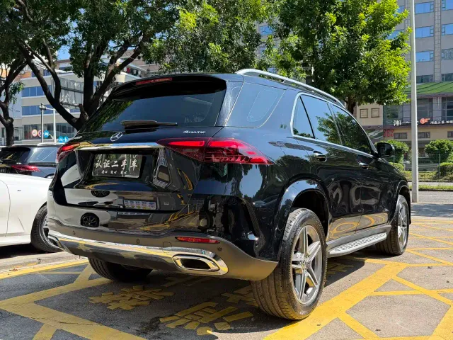 Mercedes-Benz GLE-Class — Фото автомобиля 3