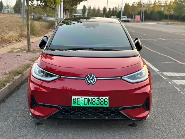 Volkswagen ID.3 — Фото автомобиля 2