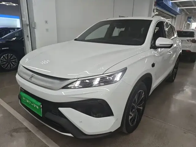 Фотография автомобиля — BYD Song Pro