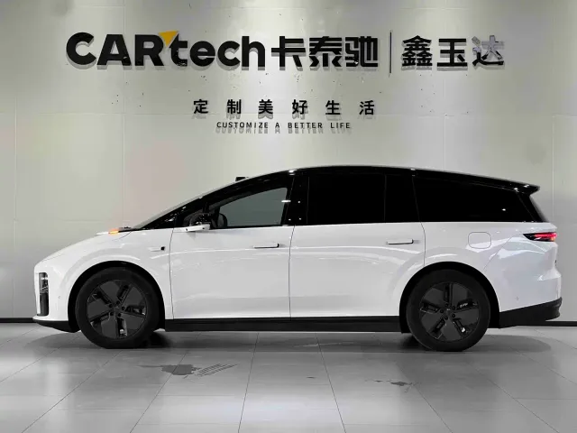 Li Auto i8 — Фото автомобиля 7