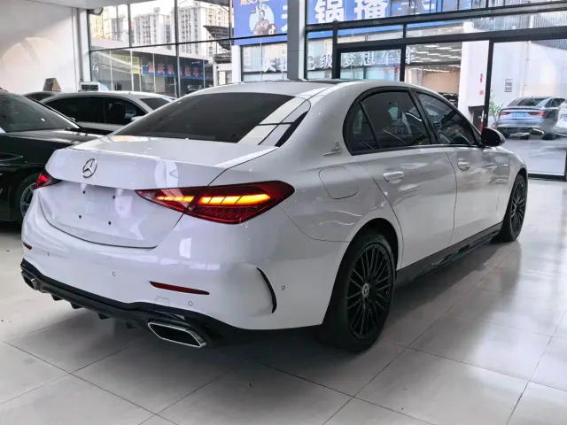 Mercedes-Benz C-Class — Фото автомобиля 5