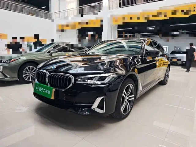 Фотография автомобиля — BMW 5 Series