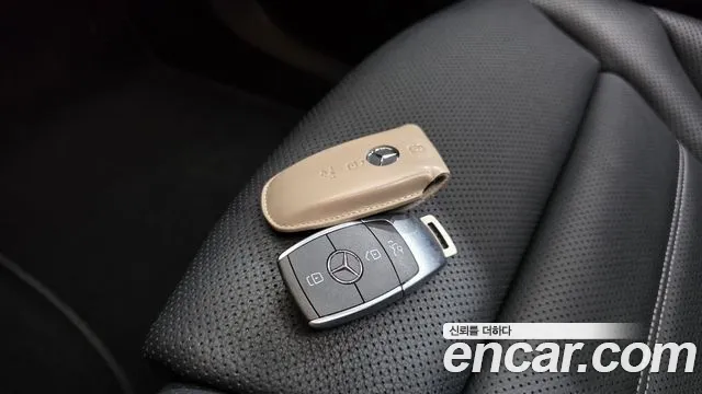 Mercedes-Benz GLC-Class X253 — Фото автомобиля 21