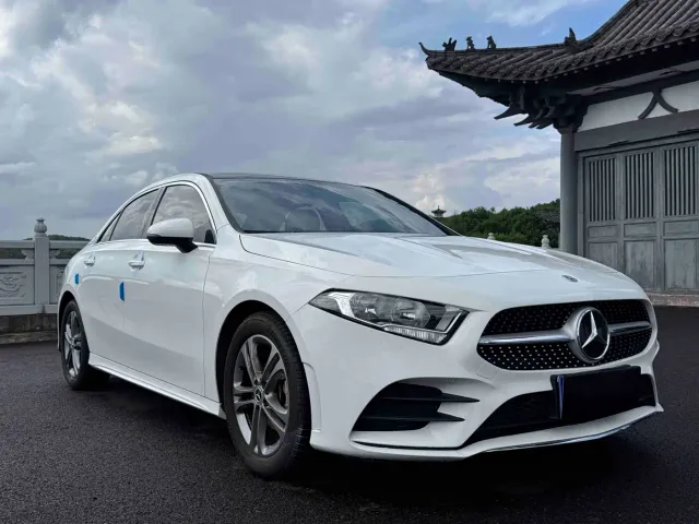 Mercedes-Benz A-Class — Фото автомобиля 3